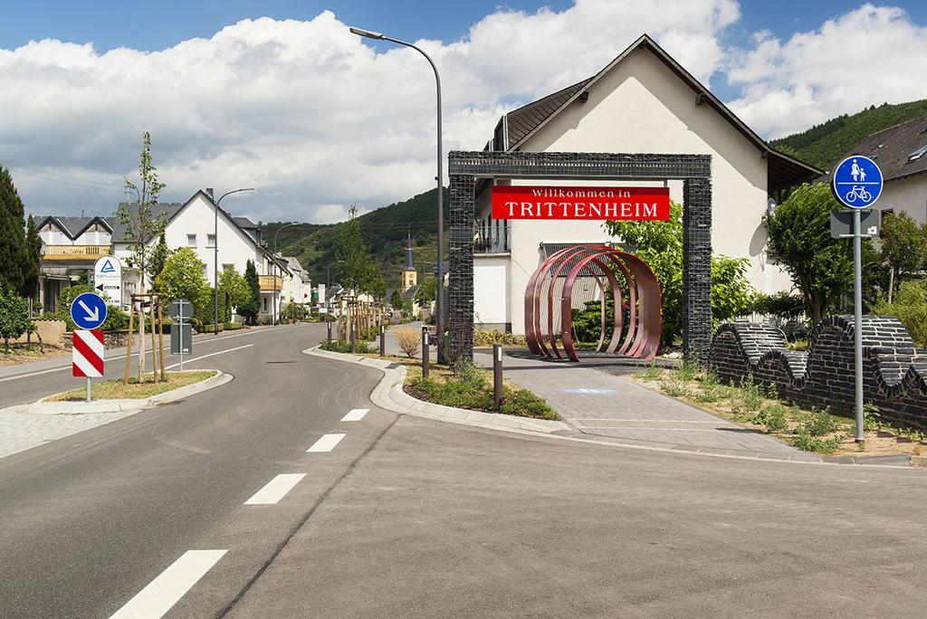 Weingut & Gaestehaus Edwin Hoffmann Trittenheim Bagian luar foto